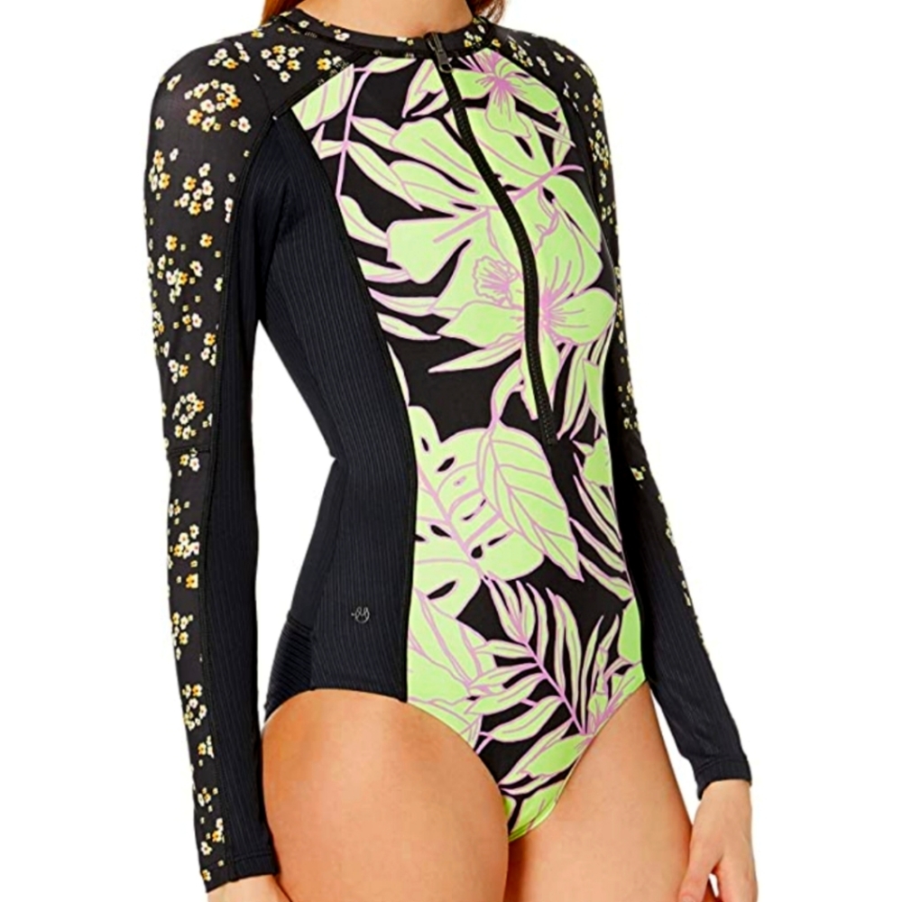 Nwot Maaji one piece surf suit size medium